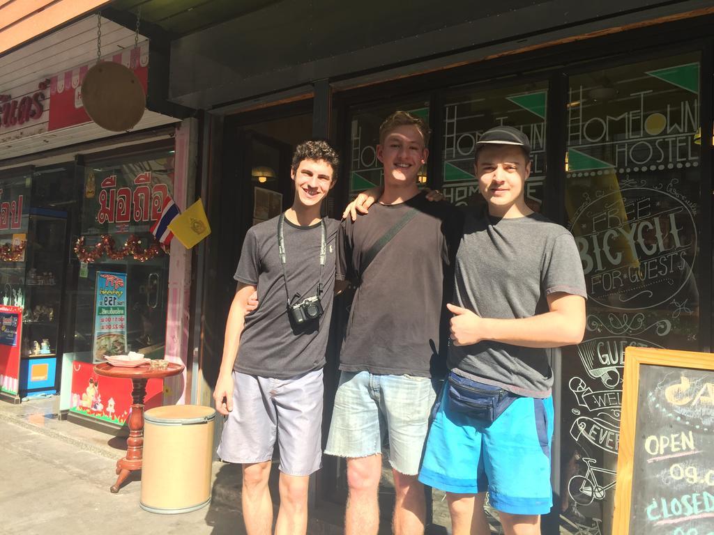 Hometown Hostel Samut Songkhram Eksteriør bilde